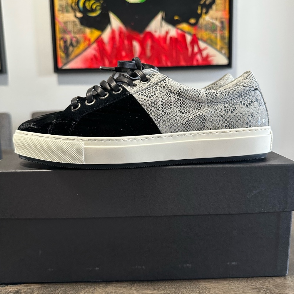 Men’s Madison Supply Snake Print Velvet Black Sneaker - Size 9